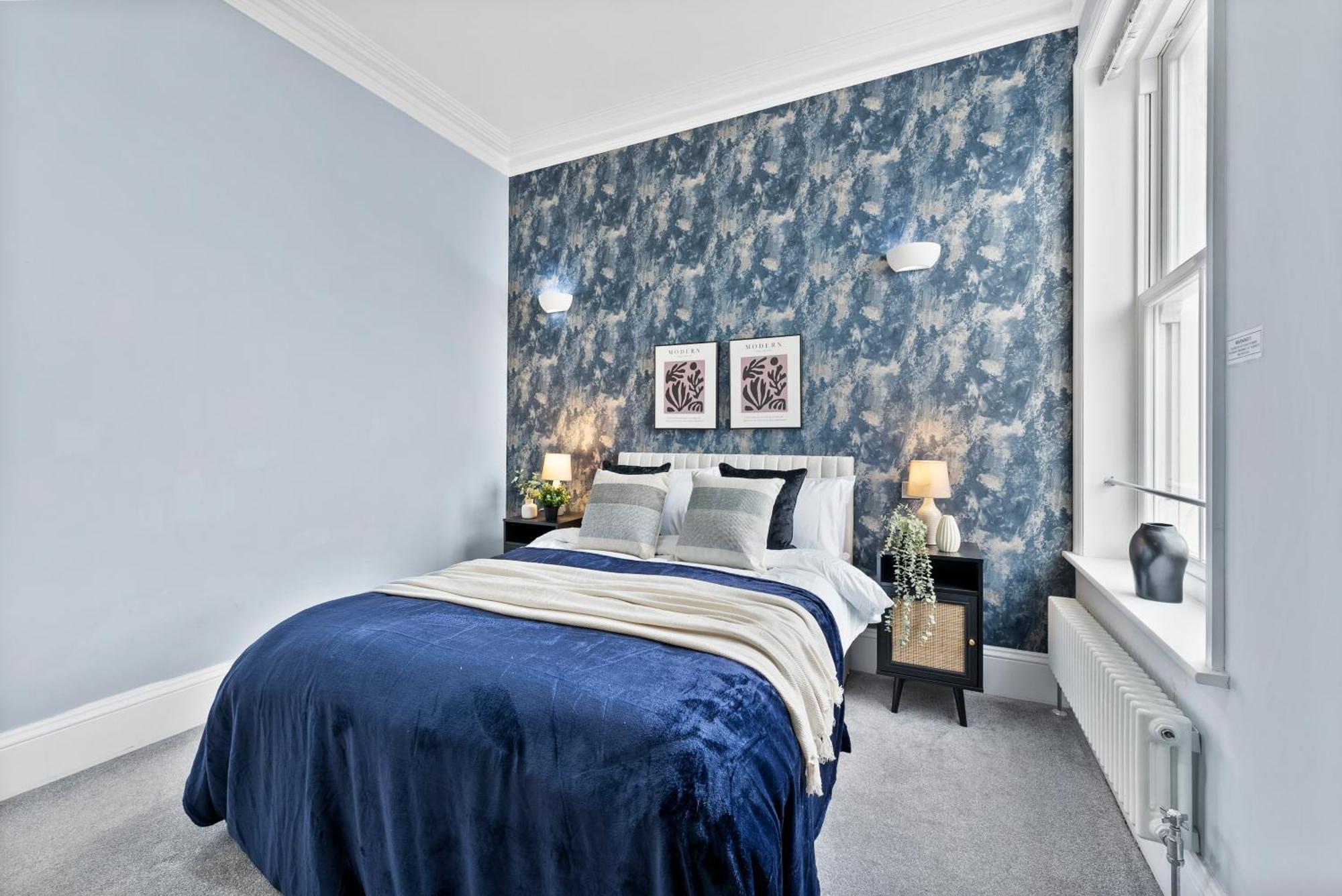 Boutique 3 Bedroom Penthouse With Sea Views Worthing